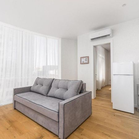 אודסה Gagarin Plaza Design Apartment מראה חיצוני תמונה